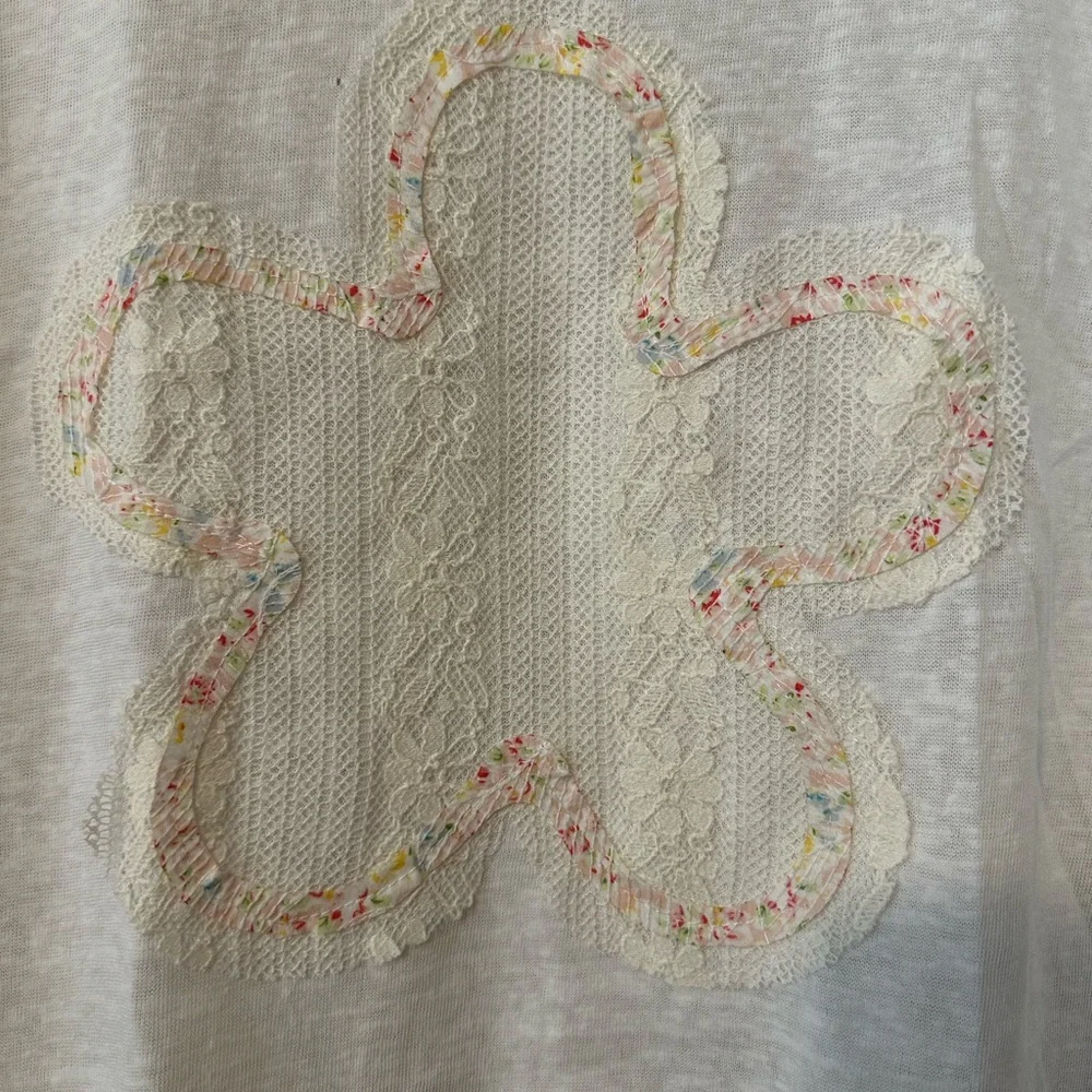 POL White Long Sleeve Top with Floral Detail - Picture 3 of 5